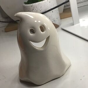 Ghost candle holder or just decor